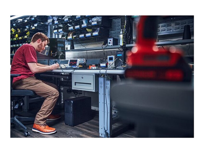 HP Workstation Z2 G9 - tower Core i9 i9-14900K 3.2 GHz - 64 GB