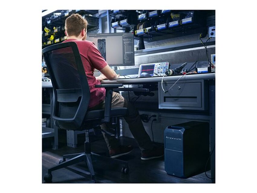 HP Workstation Z4 G5 - tower Xeon W3-2425 3 GHz - 32 GB