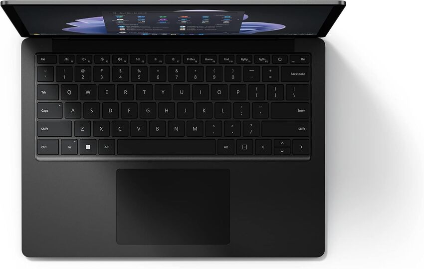 Prenosnik Microsoft Surface 5 / i7 / RAM 16 GB / 13,3″ 2256x1504