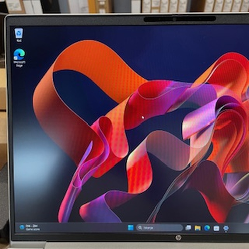 Prenosnik HP ProBook 4 G1i 16 | U7 255H  *pixel