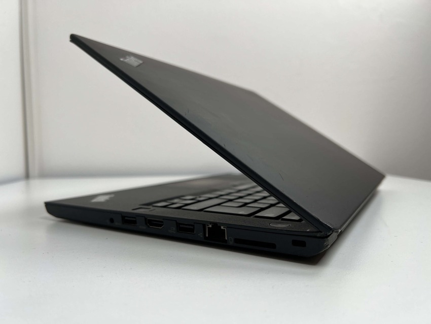 Prenosnik Lenovo ThinkPad T480 / i5 / RAM 8 GB / SSD Disk / 14,0″ FHD
