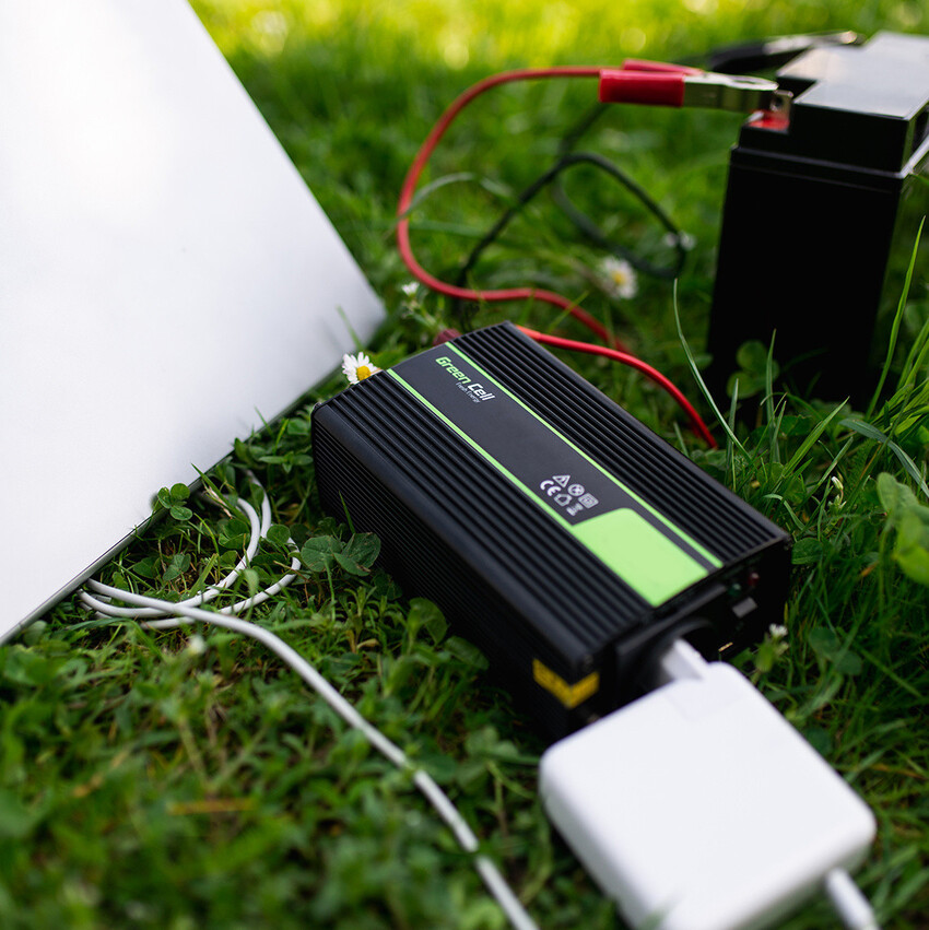 Green Cell Power Inverter 24V to 230V 300W/600W Modified sine wave (INV02DE)